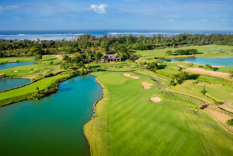 Aerial view of the 18th hole on the Le Château course at Heritage Golf Club, Mauritius.